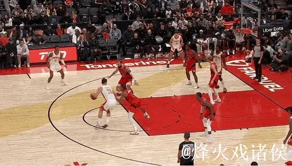 申京外线妙传，阿门底线空切双手暴扣奉献精彩空接